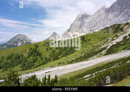 Vista parziale del sud del massiccio Dachstein,Stiria,Austria Foto Stock