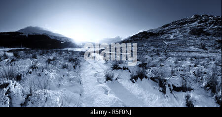 Nel Regno Unito, in Galles, Conwy-Gwynedd, Dyffryn Mymbyr o Vale di Mymbyr, Llynnau Mymbyr o Mymbyr Laghi Foto Stock