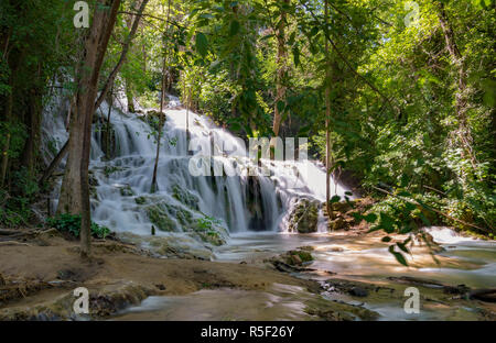 Piccola cascata a Krka Nationalpark Croazia Foto Stock