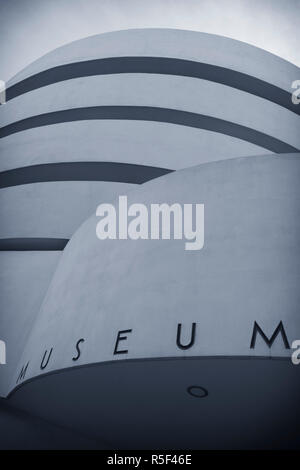 Museo Guggenheim (da Frank Lloyd Wright), Upper East Side di Manhattan, New York City, Stati Uniti d'America Foto Stock