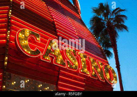 Stati Uniti d'America, Nevada, Las Vegas, Downtown, Fremont Street Experience, dettaglio di Fremont Casino segno Foto Stock