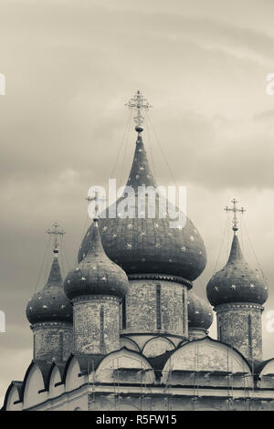 La Russia, Vladimir Oblast, Golden Ring, Suzdal, il Cremlino di Suzdal, cupole della Natività della Vergine cattedrale Foto Stock