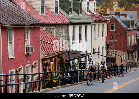 Stati Uniti d'America, West Virginia, harpers Ferry, harpers Ferry National Historic Park, edifici lungo High Street Foto Stock