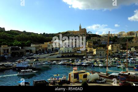 Mgarr harbour, Gozo - 8 ottobre 2018:Il porto di Mgarr Foto Stock