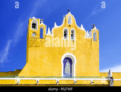 Torre del Convento de San Antonio de padova Foto Stock