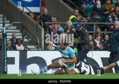 Twickenham, Regno Unito, sabato 1 dicembre, 2018 RFU Rugby Stadium, Inghilterra, Puma 12 Bautista Ezcurra, toccando, durante la Killik Cup match a Twickenham, Baa-Baas vs Argentina, Credito: Pietro SPURRIER/Alamy Live News Foto Stock