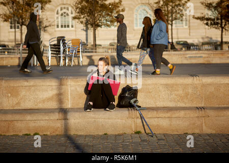 Pier Head Liverpool Waterfront rating nel pubblico tourist area di trazione Foto Stock