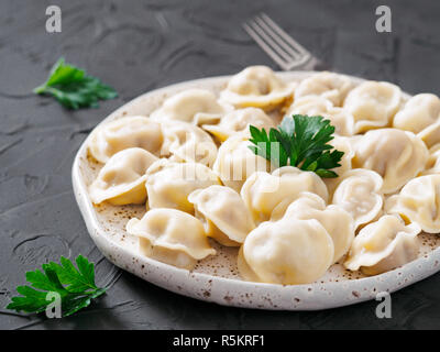 Pelmeni russo, Ravioli, Gnocchi con carne Foto Stock