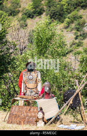 ASENVOGRAD, Bulgaria - 25 giugno 2016 - Fiera medievale in Asenovgrad ricreando la vita dei bulgari durante il Medioevo. Foto Stock