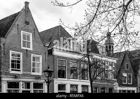 Bianco e nero illustrazione degli edifici di Alkmaar, Paesi Bassi Foto Stock