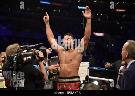 Joe Joyce sconfigge Joe Hanks durante il Heavyweight Championship bout al Staples Center di Los Angeles. Stampa foto di associazione. Picture Data: Sabato 1 dicembre, 2018. Vedere PA storia boxing di Los Angeles. Foto di credito dovrebbe leggere: Lionel Hahn/PA FILO Foto Stock