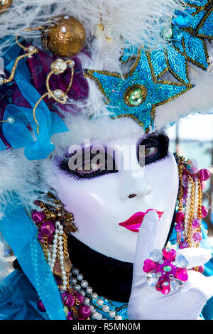 Partecipante in costume al 2011 Carnivale celebrazioni a Venezia Italia Foto Stock