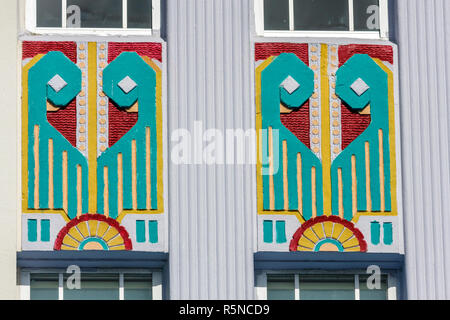 Miami Beach Florida,Ocean Drive,Art Deco Historic District,The Cavalier,hotel,1936,design,intonaco,fregio decorativo,facciata,Roy France,FL090912164 Foto Stock