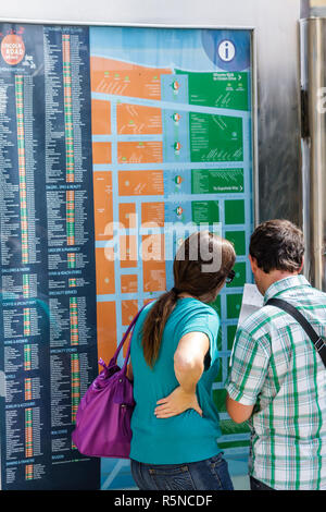 Miami Beach Florida, Lincoln Road Mall, centro commerciale, shopping shopping shopper shopping negozi mercati di mercato di vendita di mercato, negozi al dettaglio b Foto Stock