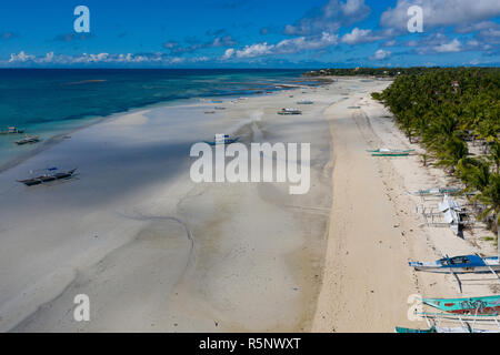 Vista aerea della zona costiera, isola di Bantayan, Cebu Filippine. Foto Stock