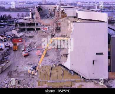 Wien, Vienna: non è più necessario il cinema in demolizione in 22. Donaustadt, Wien, Austria Foto Stock