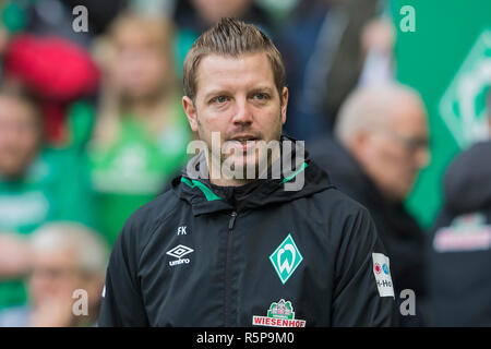 Brema, Stadio Weser, 01-12-2018 , Stagione 2018 / 2019 , la Bundesliga tedesca. Risultato finale 1-2, Werder Brema coach Florian Kohfeldt durante la partita Werder Brema - Bayern Munchen DFL REGOLAMENTI VIETANO QUALSIASI USO DI FOTOGRAFIE come sequenze di immagini e/o quasi-VIDEO Foto Stock