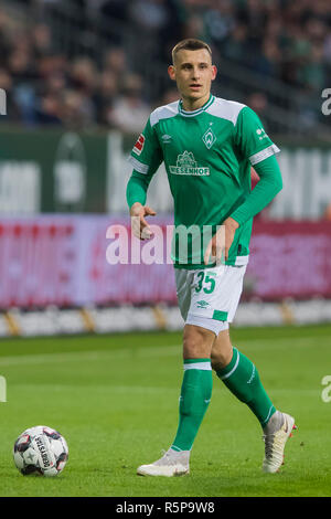 Brema, Stadio Weser, 01-12-2018 , Stagione 2018 / 2019 , la Bundesliga tedesca. Risultato finale 1-2, Werder Brema giocatore Massimiliano Eggestein durante la partita Werder Brema - Bayern Munchen DFL REGOLAMENTI VIETANO QUALSIASI USO DI FOTOGRAFIE come sequenze di immagini e/o quasi-VIDEO Foto Stock