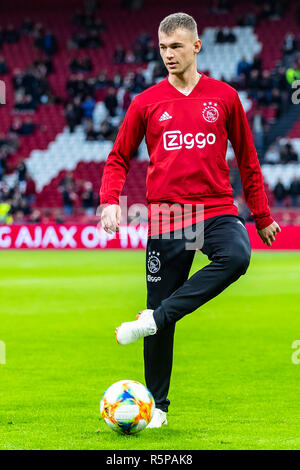 AMSTERDAM, Paesi Bassi, 02-12-2018, calcio, Johan Cruijff ArenA, eredivisie Olandese, stagione 2018/2019, Ajax player Daley Sinkgraven, prima della partita Ajax - ADO, Foto Stock