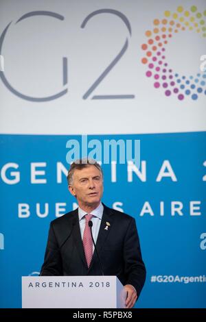 (181202) -- BUENOS AIRES, Dicembre 2, 2018 (Xinhua) -- Presidente argentino Mauricio Macri risolve una conferenza stampa durante il XIII vertice del Gruppo dei 20 (G20) a Buenos Aires, Argentina, il 1 dicembre, 2018. Il XIII vertice G20 concluso qui il sabato, con membri approvando il sistema commerciale multilaterale e la chiamata per le riforme alla Organizzazione mondiale del commercio (OMC), il commercio globale di corpo di vigilanza. (Xinhua/Li Ming) (hxy) Foto Stock