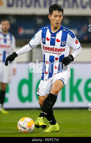 HEERENVEEN, 01-12-2018, Abe Lenstra stadium, stagione 2018 / 2019, olandese Eredivisie, SC Heerenveen player Yuki Kobayashi durante la partita SC Heerenveen - Fortuna Sittard 3-1. Foto Stock