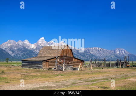 Il T. A. Moulton Barn è uno storico fienile in all'interno della fila di mormoni quartiere storico in Teton County, Wyoming negli Stati Uniti Foto Stock