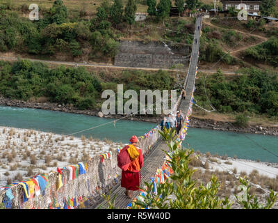 Ponte di sospensione a Punakha, Bhutan Foto Stock