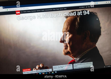 Screenshot del sito web della CNN in seguito alla morte del Presidente George H.W. Bush il 1 dicembre 2018. Questa è la versione per gli Stati Uniti. Foto Stock