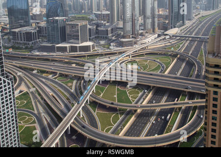 Sheikh Zayed giunzione in Dubai EMIRATI ARABI UNITI Foto Stock