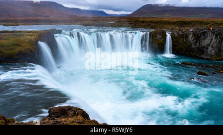 Godafoss al tramonto, nel Nordest Islanda Foto Stock