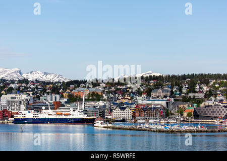 La Lindblad Expeditions nave National Geographic Explorer presso il dock a Tromsø in Norvegia Foto Stock