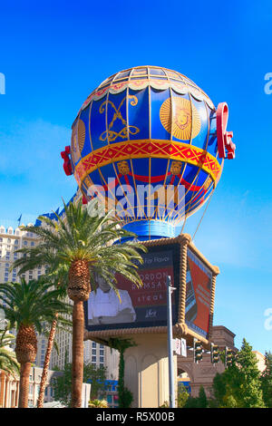 Il francese mongolfiera all'entrata di Parigi, Las Vegas, Nevada Foto Stock