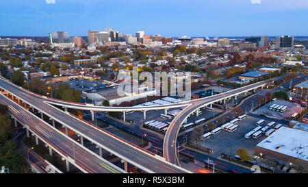 Vista aerea Wilmington Delaware Downtown skyline della città la stazione di autobus e autostrade Foto Stock