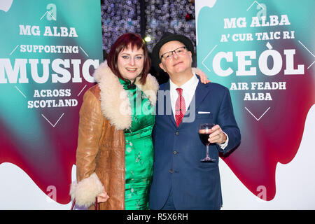 In alto le mani per Trad celebra la Scozia vivace della musica tradizionale di scena a MG Alba musiche tradizionali scozzesi Awards 2018 alla Sala da Concerti di Perth Pi Foto Stock