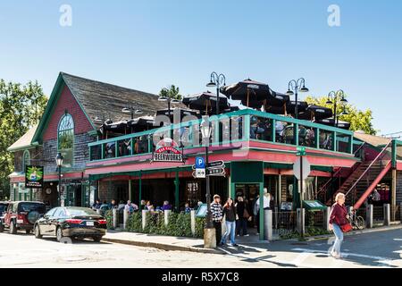 BAR Harbor, Maine - 21 Settembre 2015: Bar Harbor, sulla costa del Maine, ha una popolazione di soli 5.000 ma navi da crociera portare in 250.000 turisti un Foto Stock