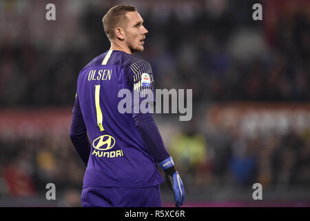 Roma, Italia. 02Dec, 2018. Robin Olsen come di Roma durante la Serie A match tra Roma e Inter allo Stadio Olimpico di Roma il 2 dicembre 2018. Credito: Giuseppe Maffia/Alamy Live News Foto Stock