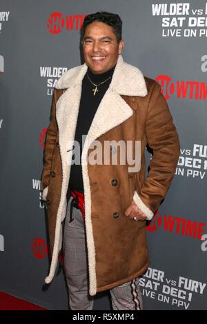 Los Angeles, CA, Stati Uniti d'America. 1 dicembre, 2018. Nicholas Turturro presso gli arrivi per VIP Party Red Carpet per il World Heavyweight Championship lotta Wilder vs. furia, Staples Center di Los Angeles, CA 1 dicembre 2018. Credito: Priscilla concedere/Everett raccolta/Alamy Live News Foto Stock