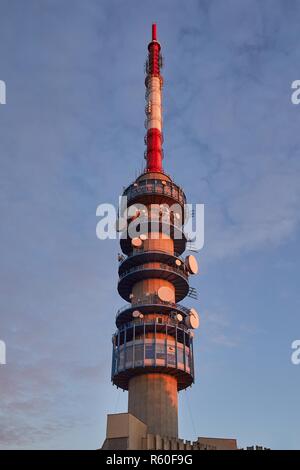 Antenna di trasmettitore Tower Foto Stock