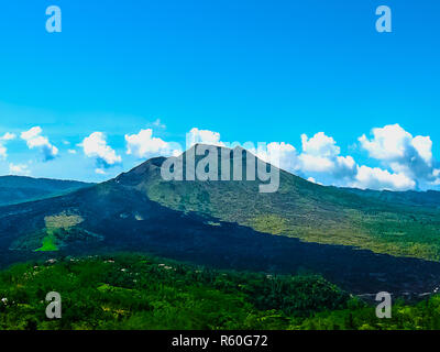 Paesaggio di vulcano Batur sull isola di Bali, Indonesia Foto Stock