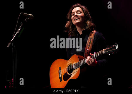 Poughkeepsie NY - novembre 12: Brandi Carlile esegue presentato dalla Bardavon & Radio Woodstock al 1869 Bardavon Opera House di Domenica, Novembre 12, 2017 in Poughkeepsie, NY. (Foto di Steve Mack/S.D. Mack foto) Foto Stock