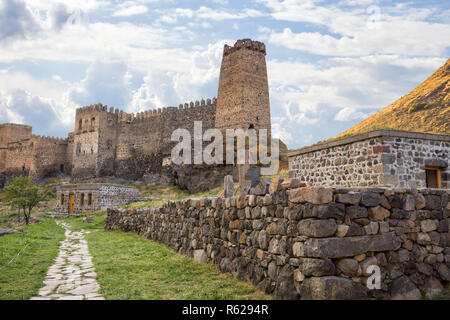 Khertvisi, vista della cittadella dalla rocca inferiore, Georgia Foto Stock