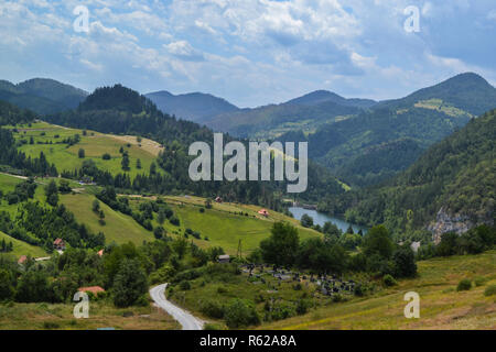 Paesaggio da qualche parte in Serbia Foto Stock