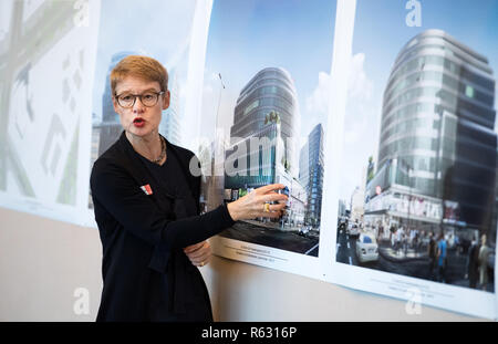 Berlino, Germania. 03 Dic, 2018. Palazzo del Senato direttore Regula Lüscher parla alla 72esima sessione della Baukollegium Berlino circa la possibile progettazione della facciata del Ku'damm angolo. Credito: Bernd von Jutrczenka/dpa/Alamy Live News Foto Stock