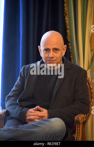 Roma, Italia. 3 Dic 2018. Hotel Parco dei Principi - Presentazione film ' LA PRIMA PIETRA' Rolando Ravello regista Credito: Giuseppe Andidero/Alamy Live News Foto Stock