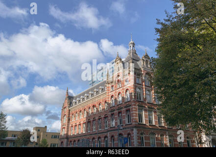 Utrecht, Paesi Bassi, ottobre 07, 2018: facciata di uno dei vecchi edifici di Utrecht Foto Stock