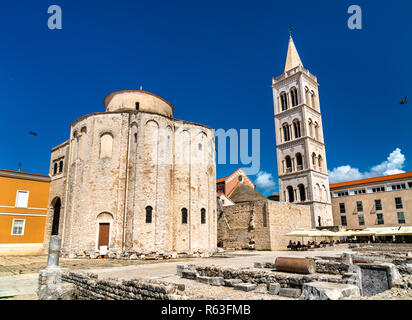 San Donato la Chiesa e il campanile della cattedrale di Zadar. Croazia Foto Stock