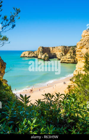 Praia da Marinha, ad alto angolo di visione, caramujeira, algarve, portogallo Foto Stock