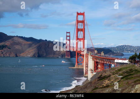 Famoso Golden Gate Bridge di San Francisco Stati Uniti d'America Foto Stock