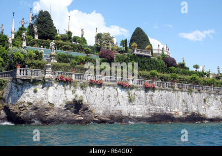 Giardini di Palazzo Borromeo a Isola Bella, Lago Maggiore, Piemonte, Italia Foto Stock