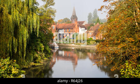 Chiesa Parrocchiale di Santa Maria, Whitchurch-on-Thames, Oxfordshire, Inghilterra, Regno Unito, GB. Foto Stock